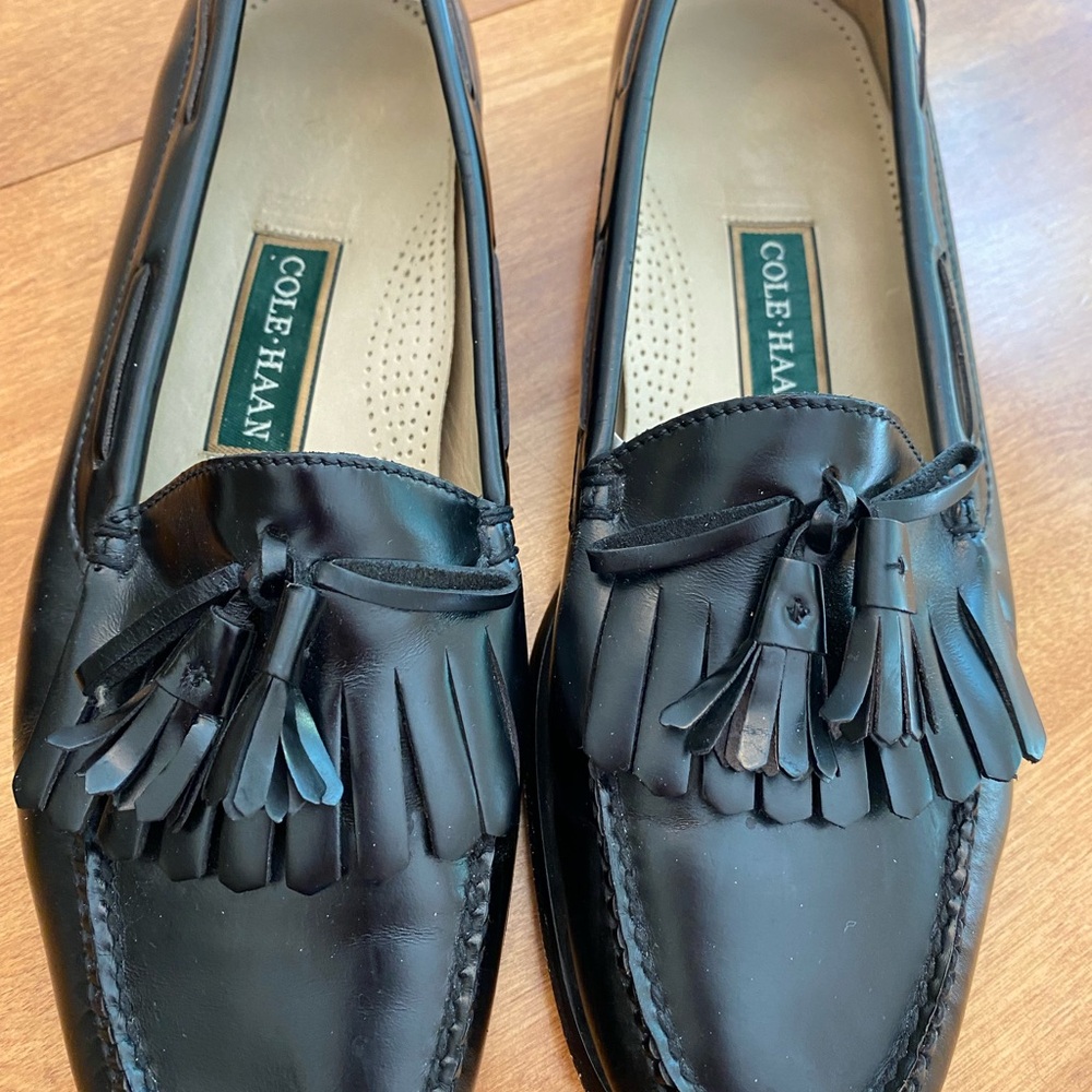 Cole Haan black leather loafer